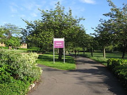Park_Hill_Entrance_2015.JPG